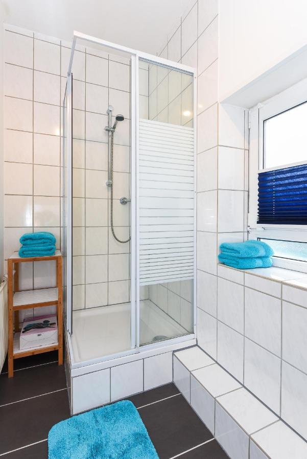 Ferienwohnungen Im Haus Waterkant Neuharlingersiel Esterno foto