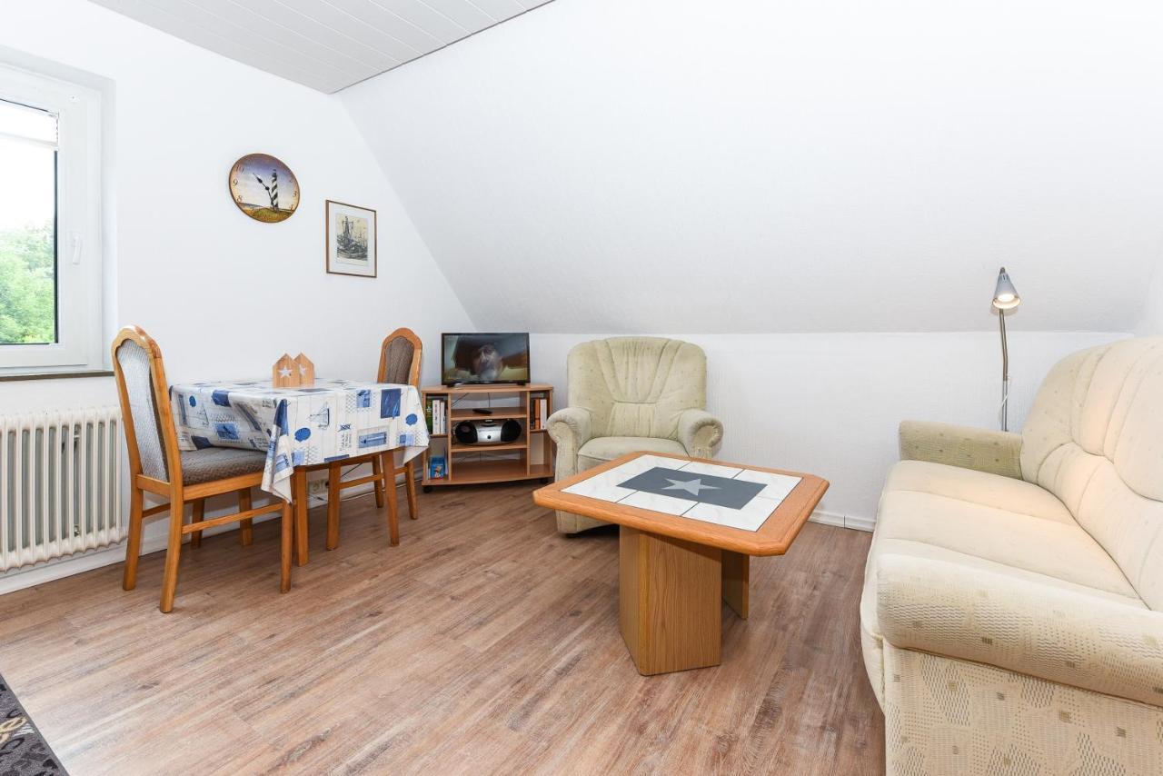 Ferienwohnungen Im Haus Waterkant Neuharlingersiel Esterno foto