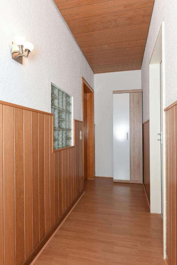 Ferienwohnungen Im Haus Waterkant Neuharlingersiel Esterno foto